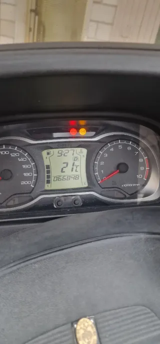 -Suzuki Burgman 650 Executive, año 2016