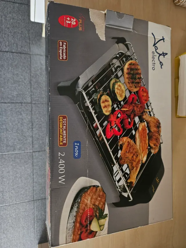 Plancha Eléctrica JATA 2400W. Mod.BQ101