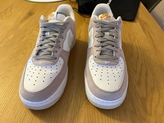 Nike Air Force 1 '07 LV8 Talla 43 Nuevas.