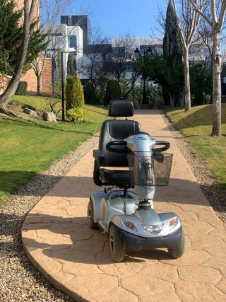 Scooter movilidad INVOCARE Orion Plata