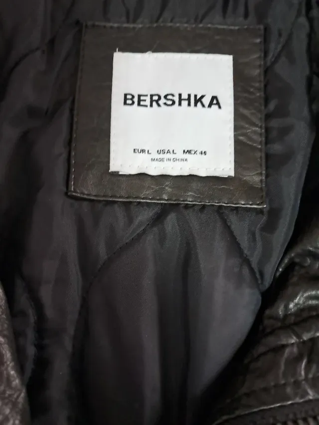 Cazadora Semipiel hombre, Bershka negra envejecida
