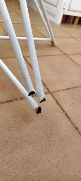 Cubierta de Mesa redonda rústica de piedra