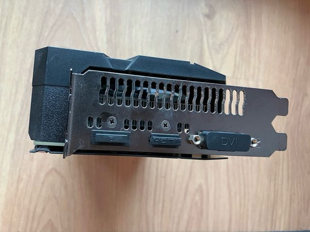 ASUS DUAL GTX 1660 SUPER EVO OC 6 GB