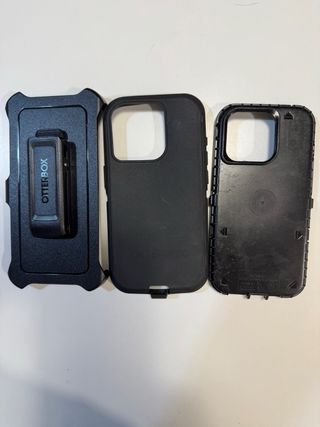 Funda Otterbox Defender iPhone 15 Pro Clip