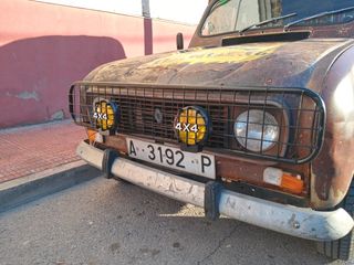 Renault 4 4f 1978 hecho con cariño...