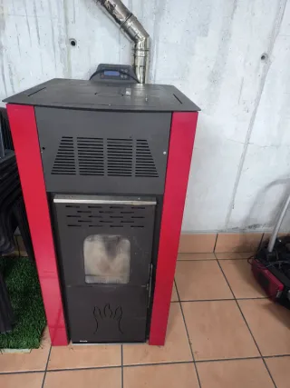 Caldera de pellets para calefacción y ACS