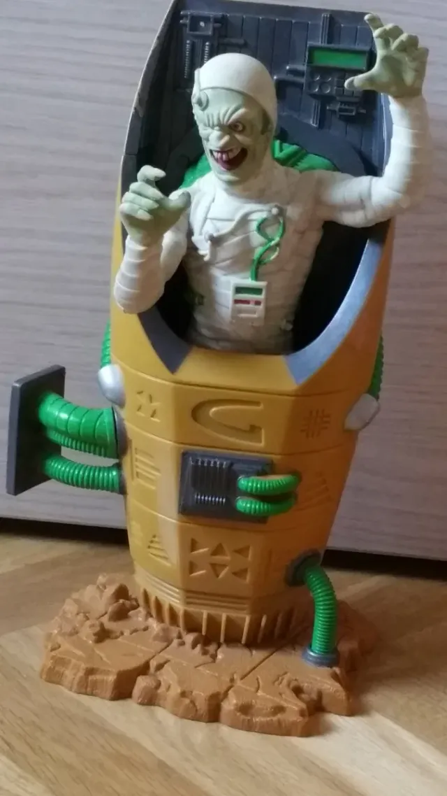 Figura Mummia in Capsula