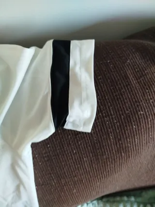 Camiseta Nike blanca y negra mujer