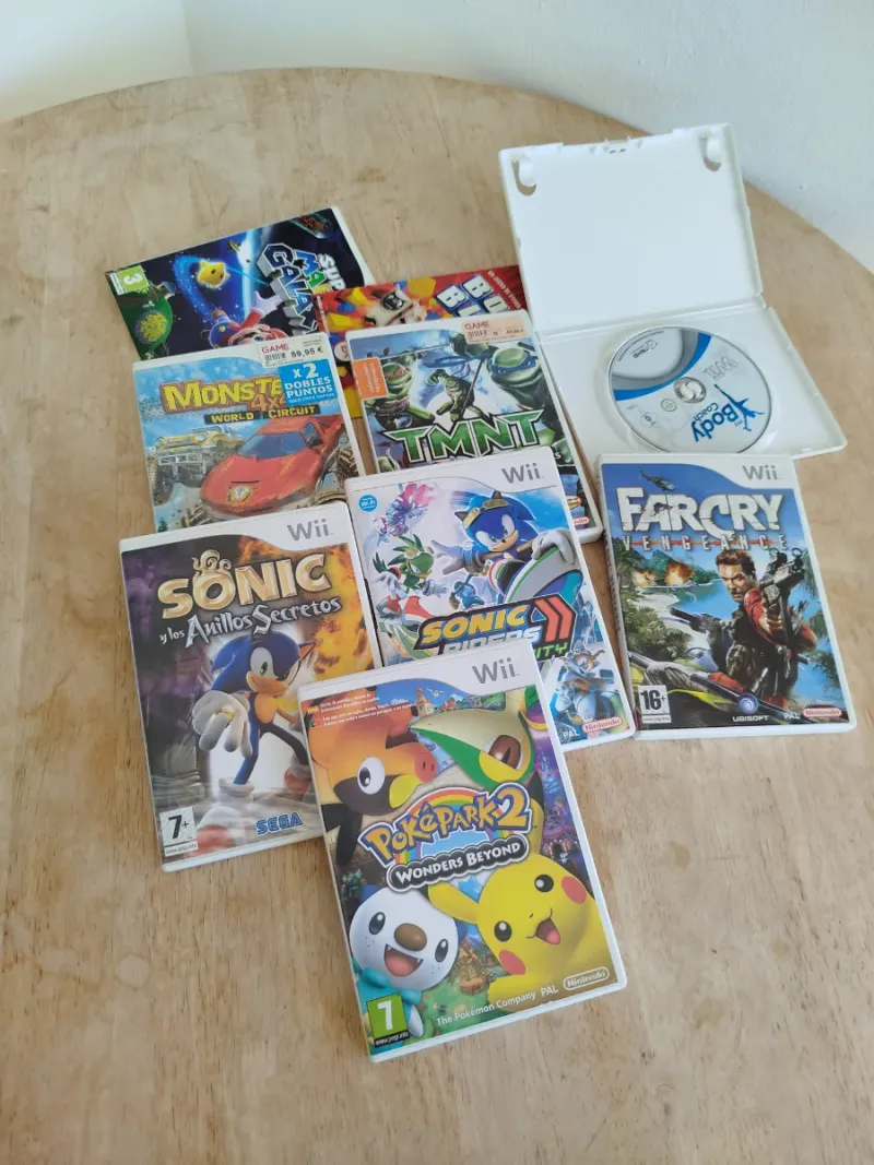 Imagen de Lote Nintendo Wii juegos cajas manuales  Solo hay