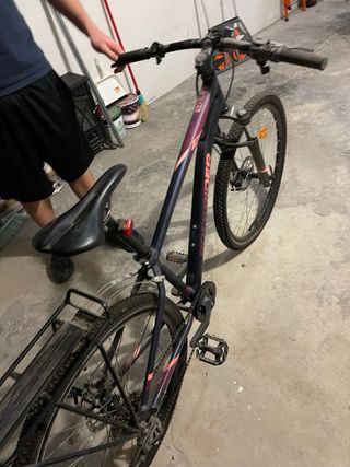 Bicicleta Rockrider 120 27,5 con portaequipajes