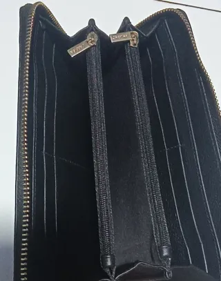 Portafoglio donna nero Carpisa