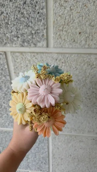 Ramo de velas florales multicolor