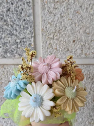 Ramo de velas florales multicolor