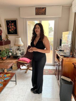 Mono de fiesta negro elegante