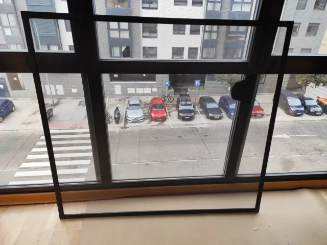 Mosquitera aluminio ventana negra 128x117