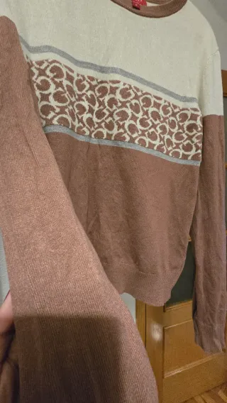 Jersey Guess beige y marrón