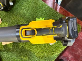 Soplador Dewalt 18V XR Brushless