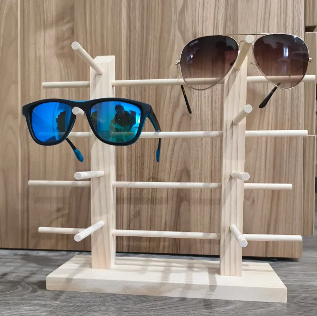 Organizador de gafas de madera