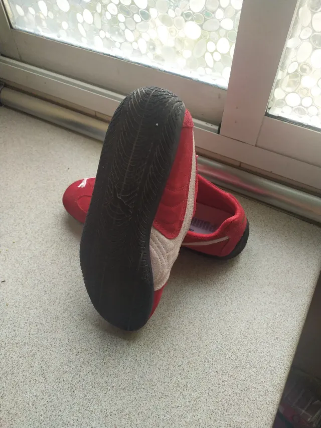 Zapatillas Puma rojas y blancas SpeedCat MG