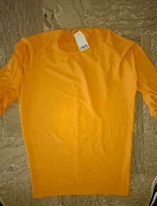 Maglia Zara taglia M ma indossata è una XL