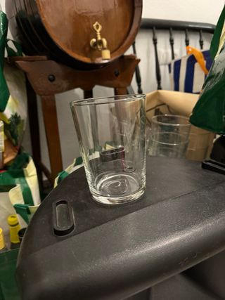 80 vasos anchos 1€ por unidad