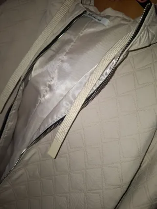 Cappotto con cappuccio color panna