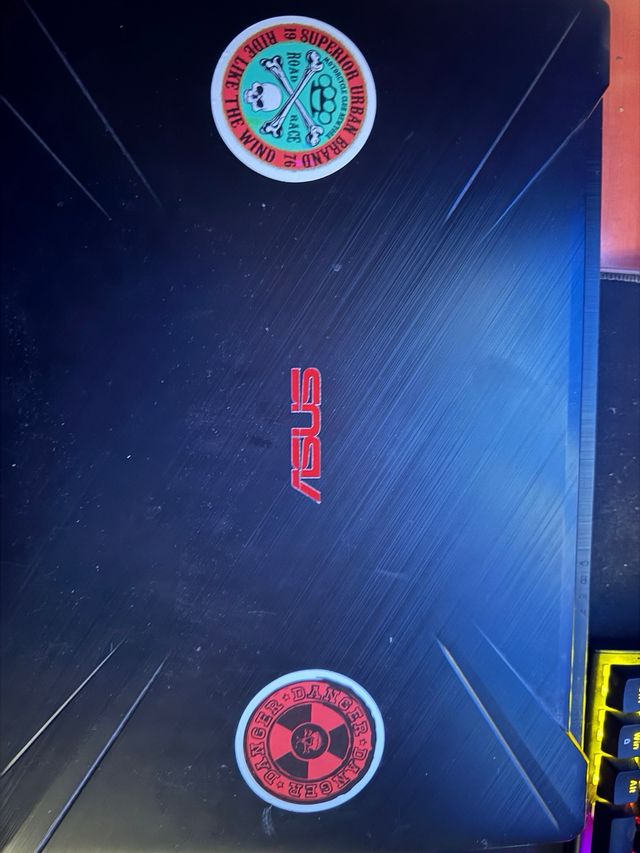 Portátil ASUS TUF Gaming FX504