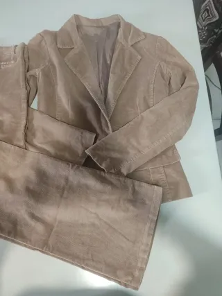 Completo giacca e pantalone beige