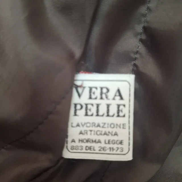 Giacca in vera pelle con collo in volpe