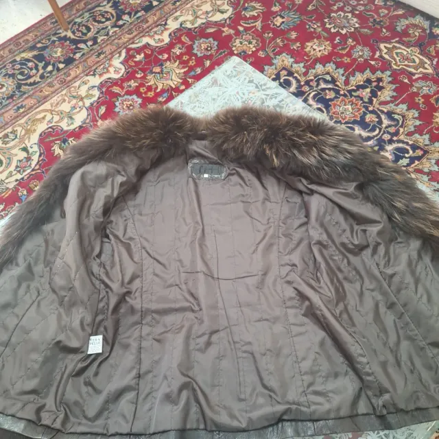 Giacca in vera pelle con collo in volpe