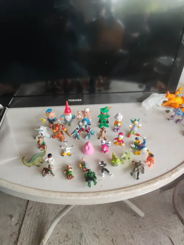 Lote 26 Figuras Variadas Años 80/90