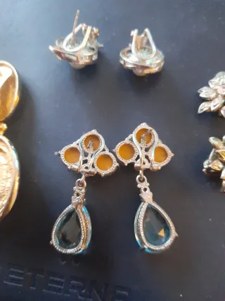 Lote pendientes vintage negro y dorado