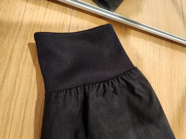 Chaqueta Cortavientos Nike Negra y Plateada