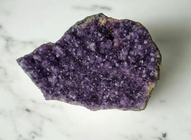 Drusa de amatista ”galaxia” de Uruguay