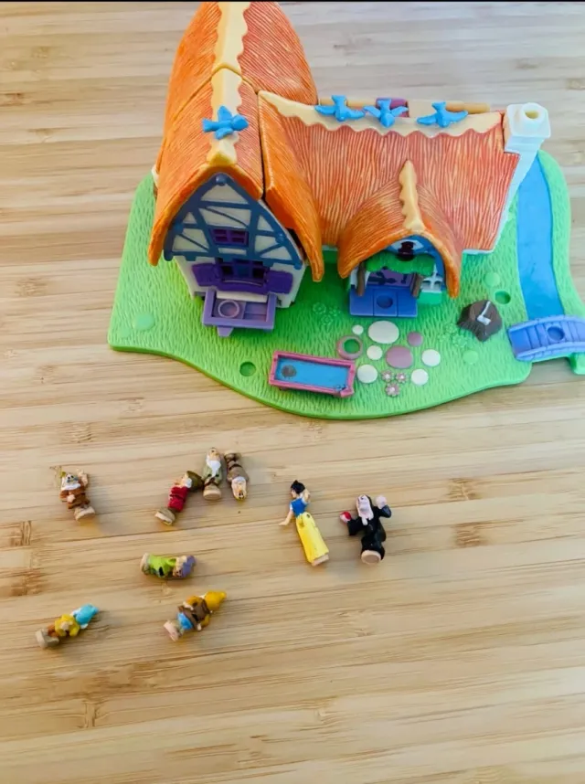 Polly Pocket Blancanieves y 7 Enanitos