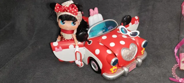 Carro Minnie Mouse com Boneca