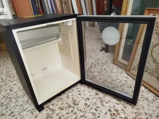 Nevera Mini-Bar.