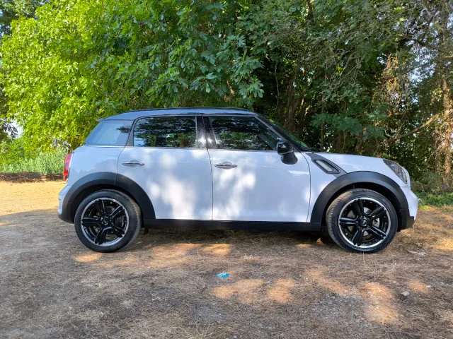 MINI Countryman SD 143CVAut 5P