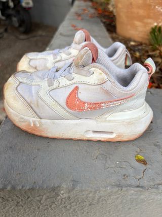 Bambas Nike niño rosa y blanco talla 25