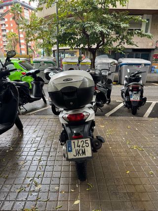 Moto Peugeot Tweet 125