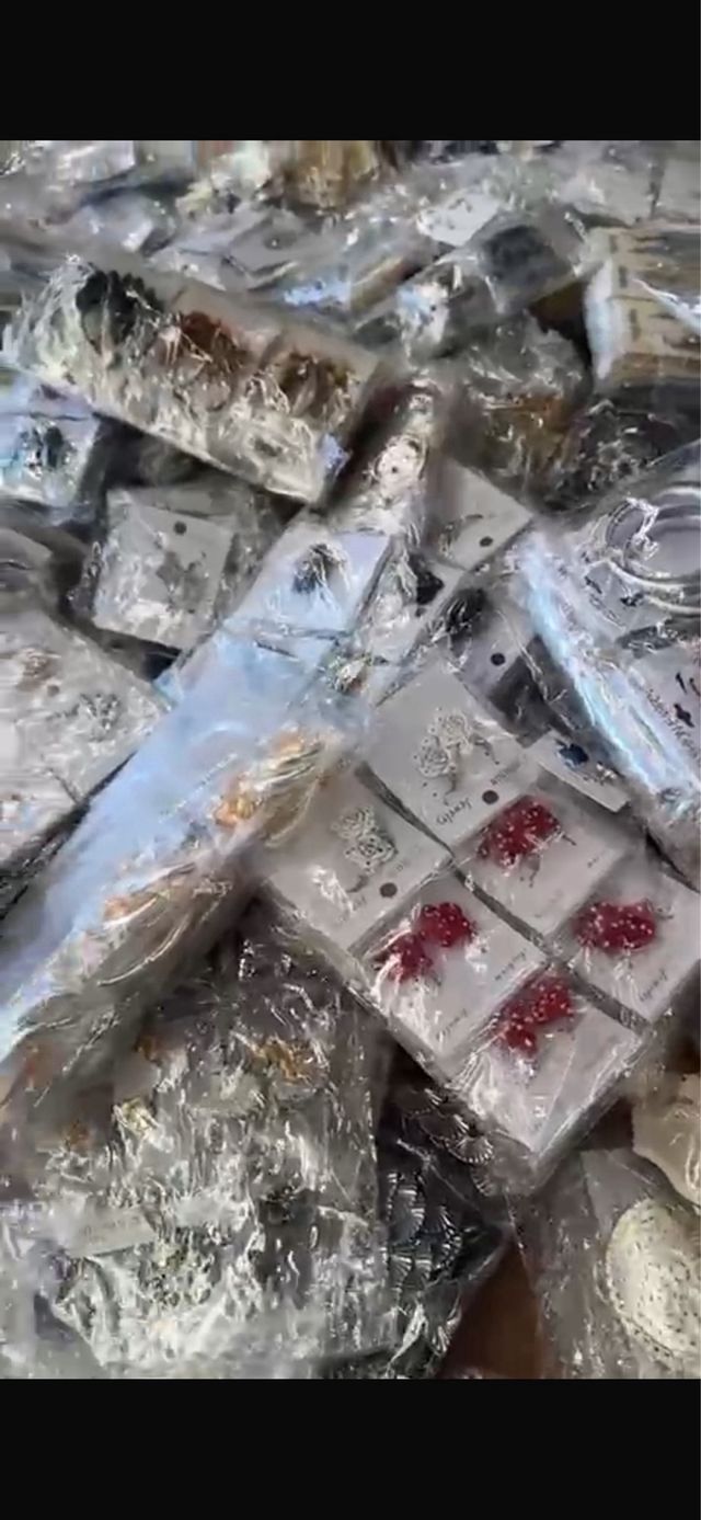 OFERTA Lote 1000 pares pendientes surtidos