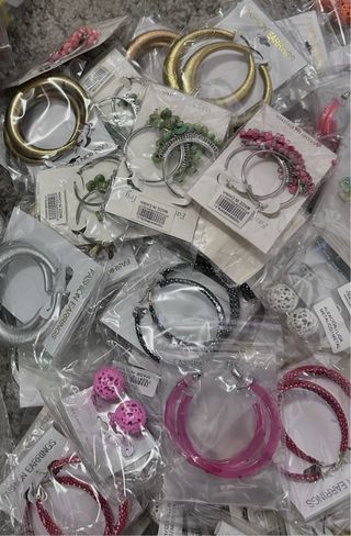 OFERTA Lote 1000 pares pendientes surtidos