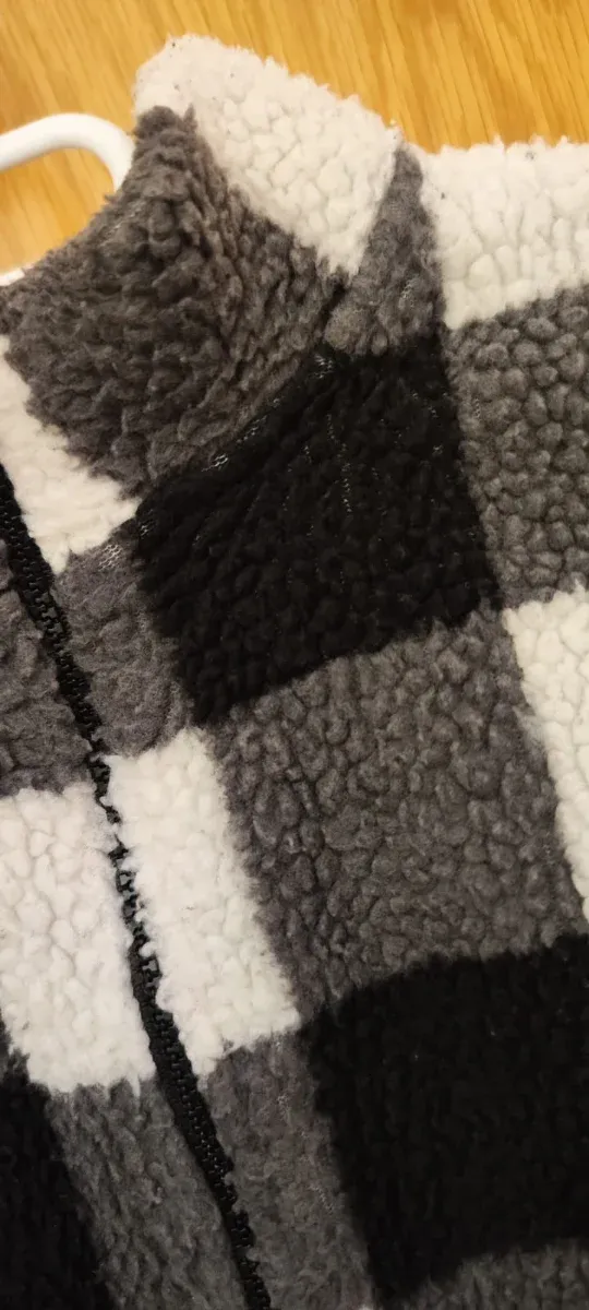 Abrigo cuadros cremallera