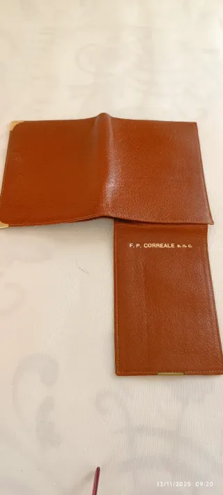 Portafoglio vintage pelle cuoio con dettagli oro