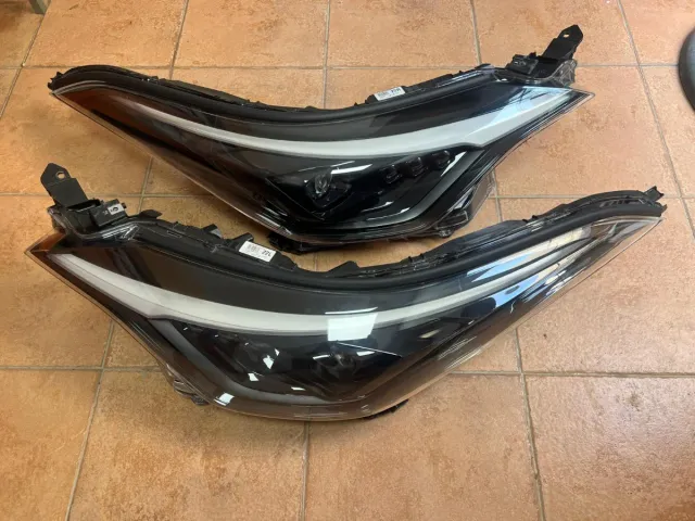Faros Delanteros Toyota C-HR