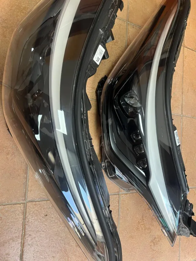 Faros Delanteros Toyota C-HR