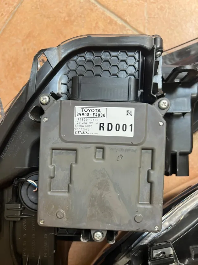 Faros Delanteros Toyota C-HR