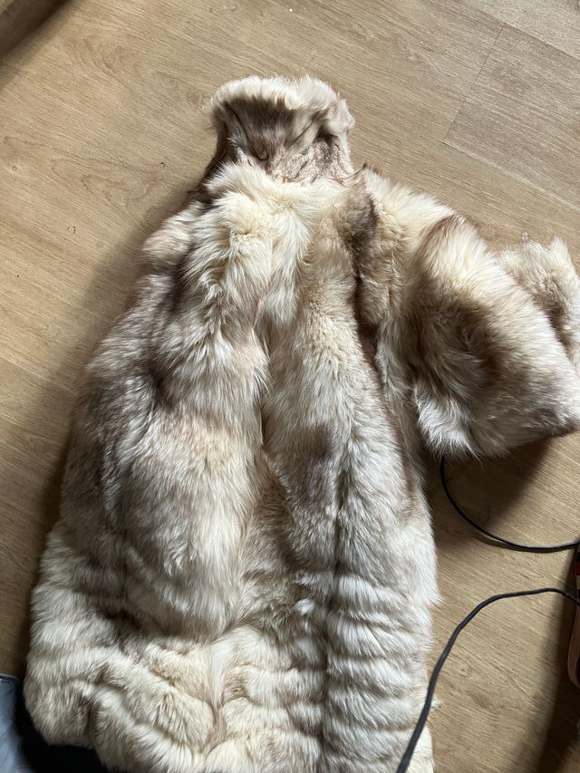 Abrigo de piel  beige