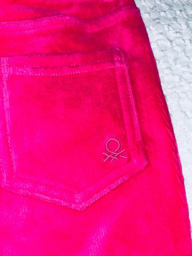 Pantalón de pana fucsia para niña 6-8 años