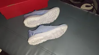 Zapatillas New Balance Fresh Foam Azules y Blanca